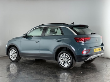 Used Volkswagen T-Roc 2022 for sale - 75865507: Photo