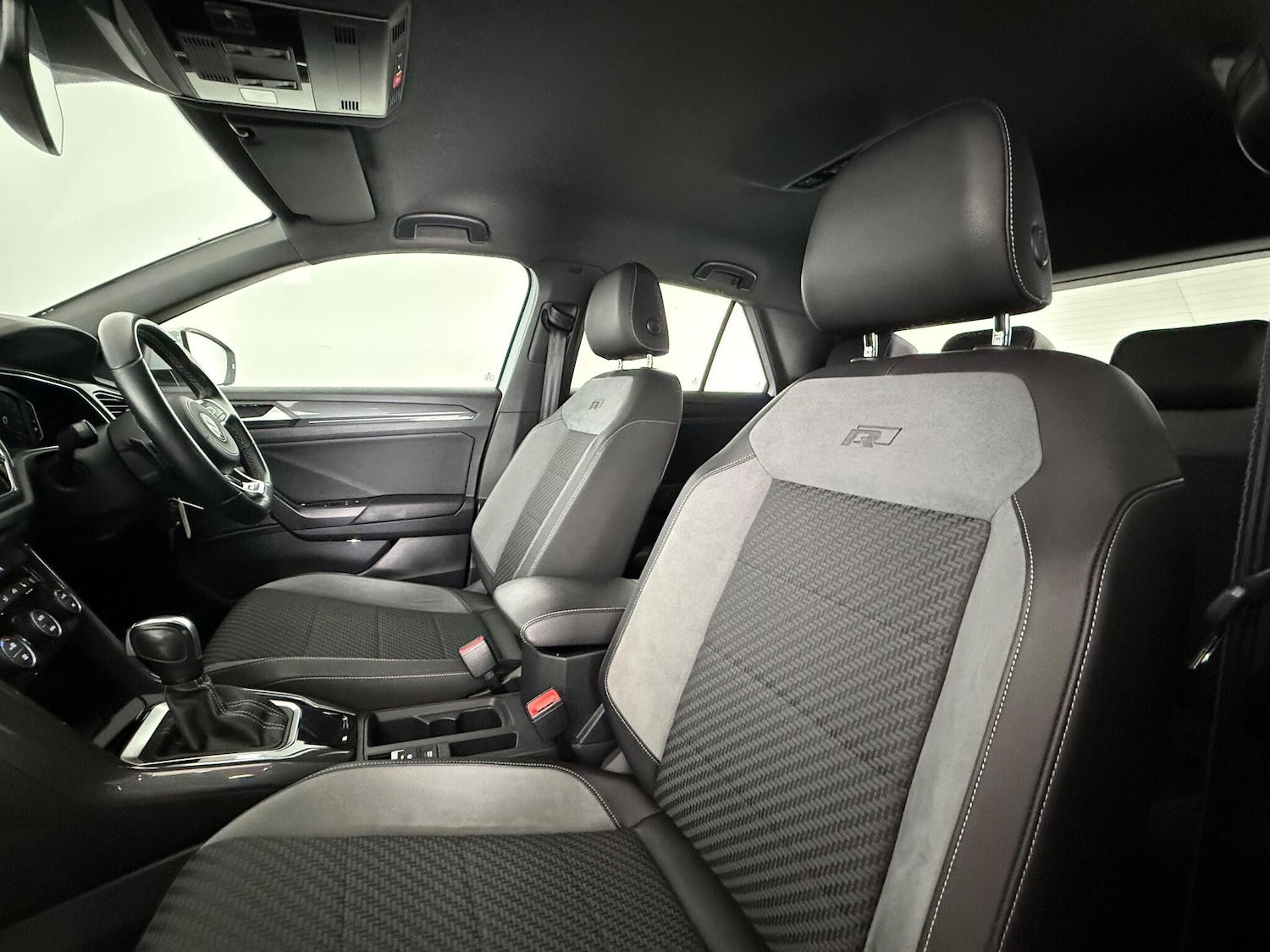 Used Volkswagen T-Roc 2021 for sale - 77180902: Photo 11