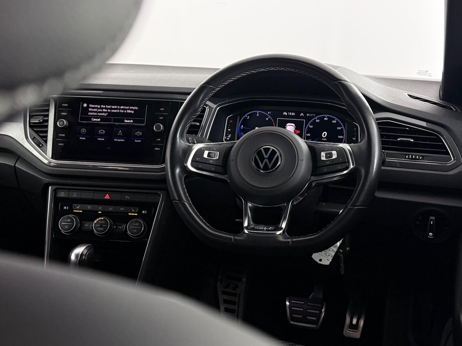 Used Volkswagen T-Roc 2021 for sale - 77180902: Photo 14