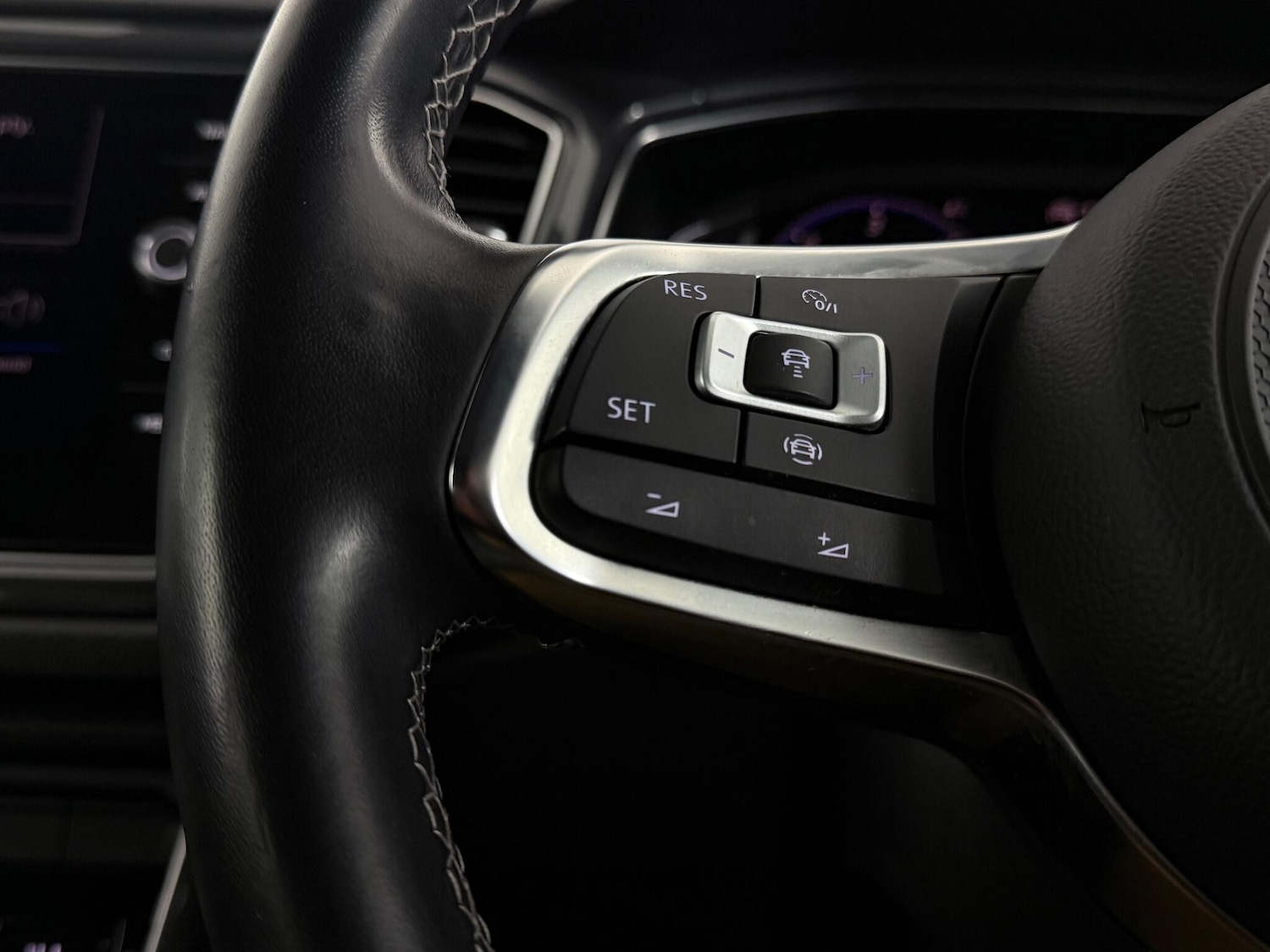 Used Volkswagen T-Roc 2021 for sale - 77180902: Photo 18