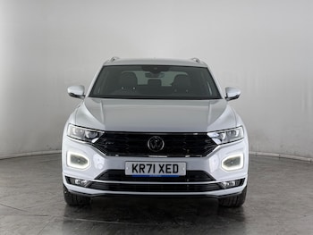 Used Volkswagen T-Roc 2021 for sale - 77180902: Photo