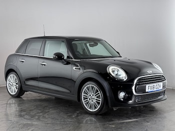 Used MINI Hatch 2018 for sale - 77246809: Photo