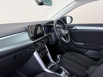 Used Volkswagen T-Roc 2023 for sale - 78654769: Photo