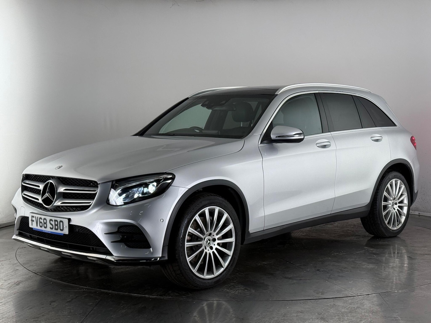 Used Mercedes-Benz GLC 2018 for sale - 76468484: Photo 3