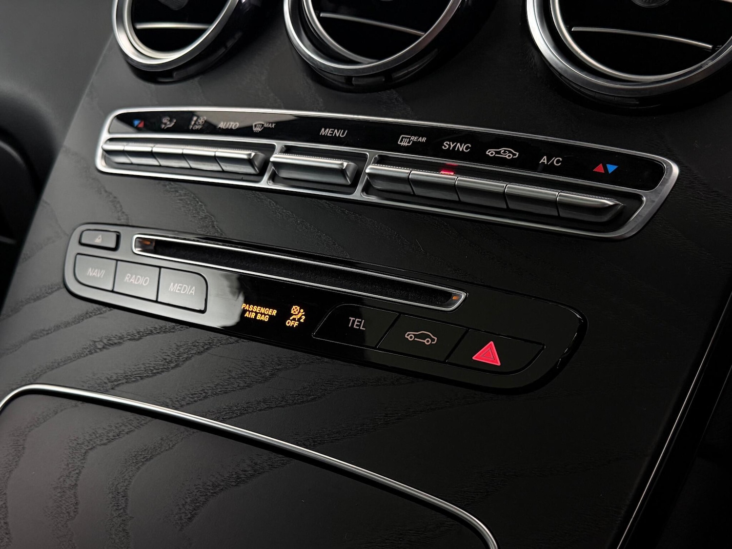 Used Mercedes-Benz GLC 2018 for sale - 76468484: Photo 40