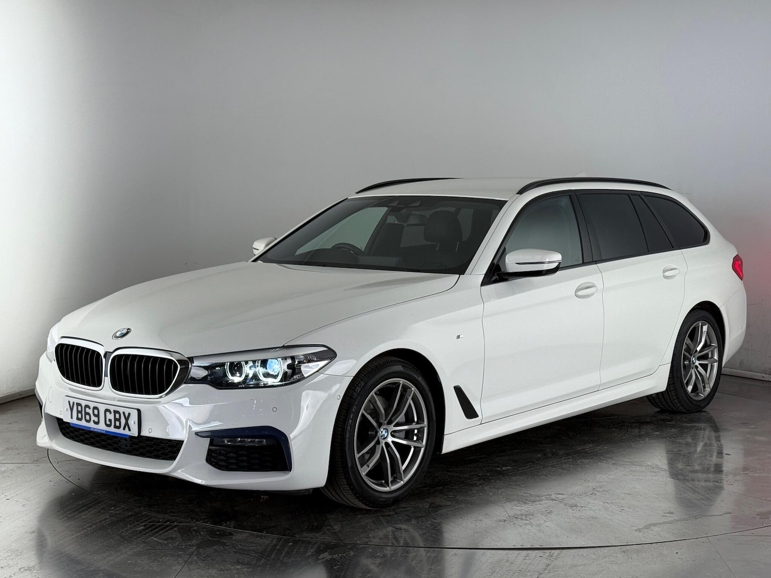 Used BMW 5 Series 2019 for sale - 77181354: Photo 3