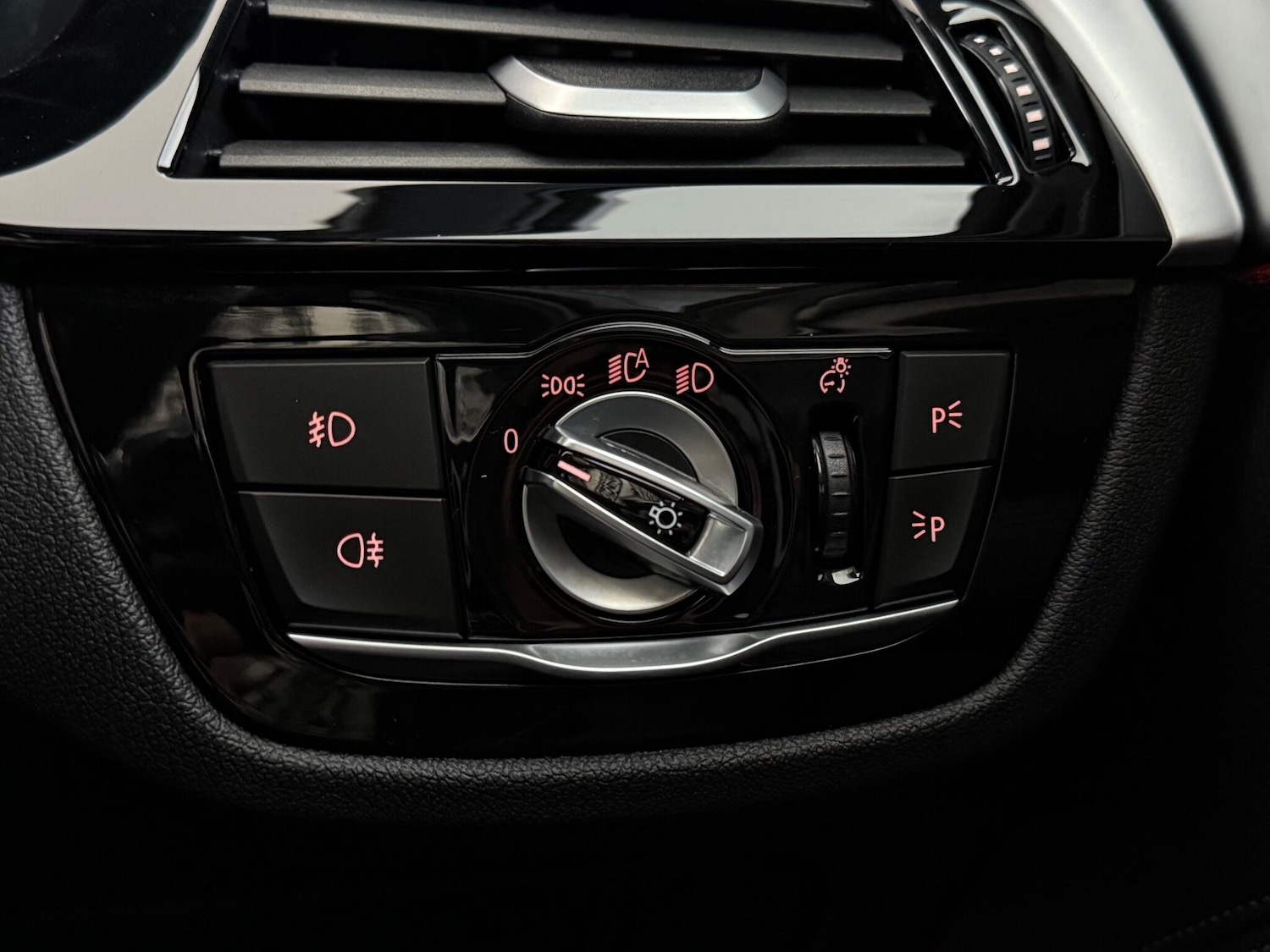 Used BMW 5 Series 2019 for sale - 77181354: Photo 37