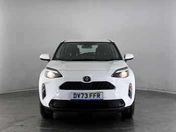 Used Toyota Yaris Cross 2023 for sale - 76620215: Photo