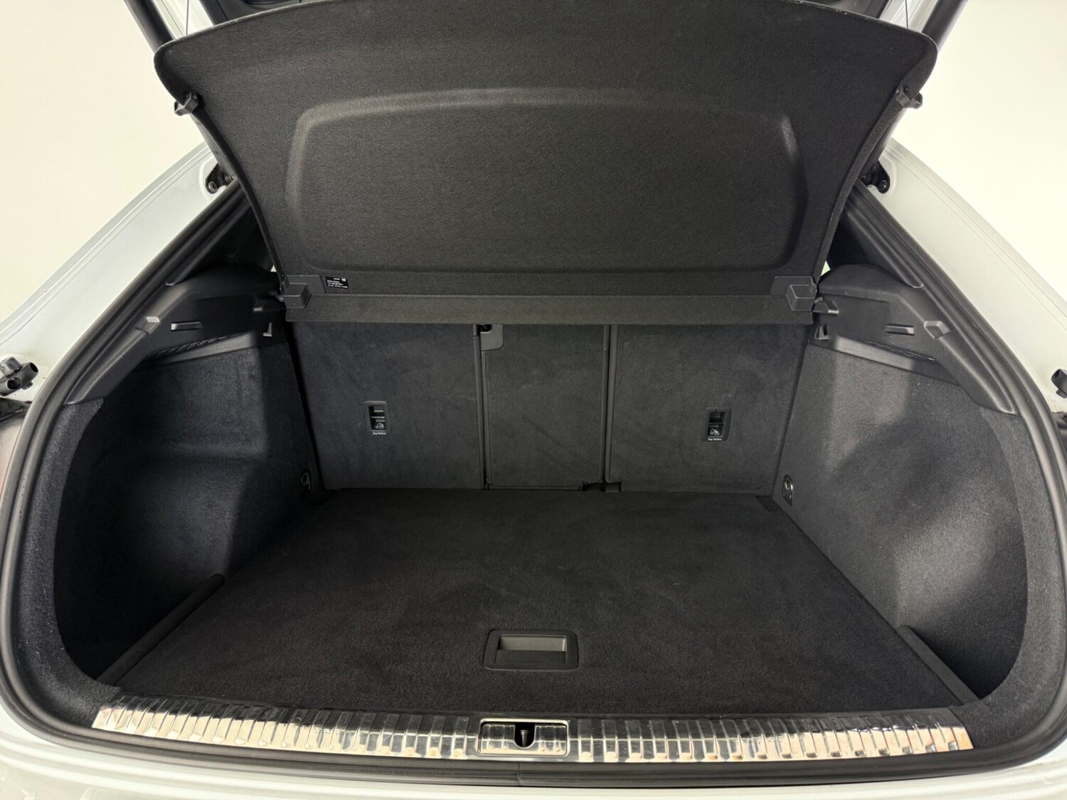 Used Audi Q3 2021 for sale - 77684475: Photo 9