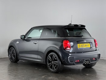 Used MINI Hatch 2019 for sale - 77587465: Photo