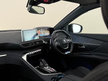Used Peugeot 5008 2020 for sale - 79633138: Photo