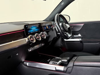 Used Mercedes-Benz GLB 2020 for sale - 79566042: Photo