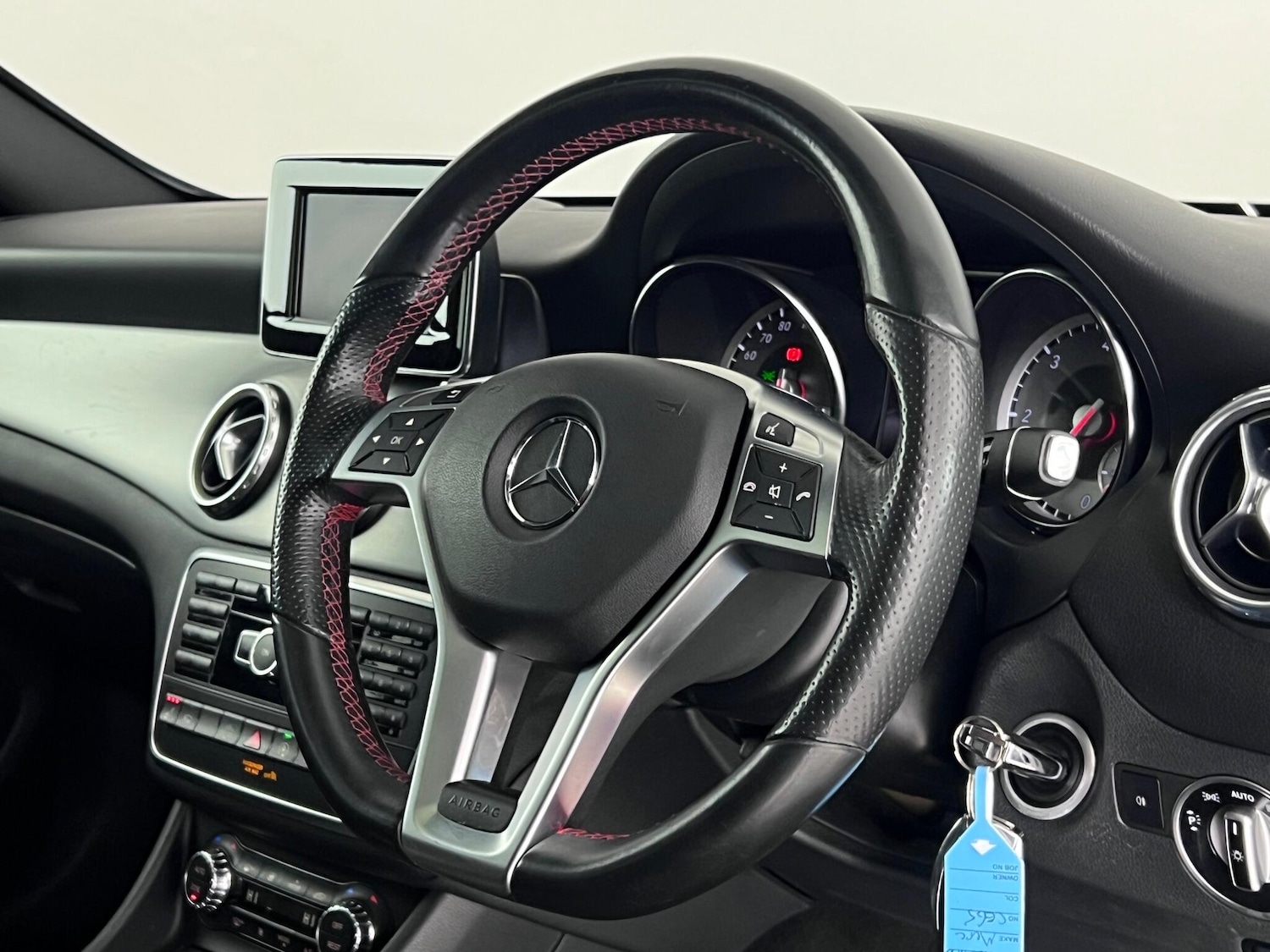 Used Mercedes-Benz GLA 2015 for sale - 77246618: Photo 11