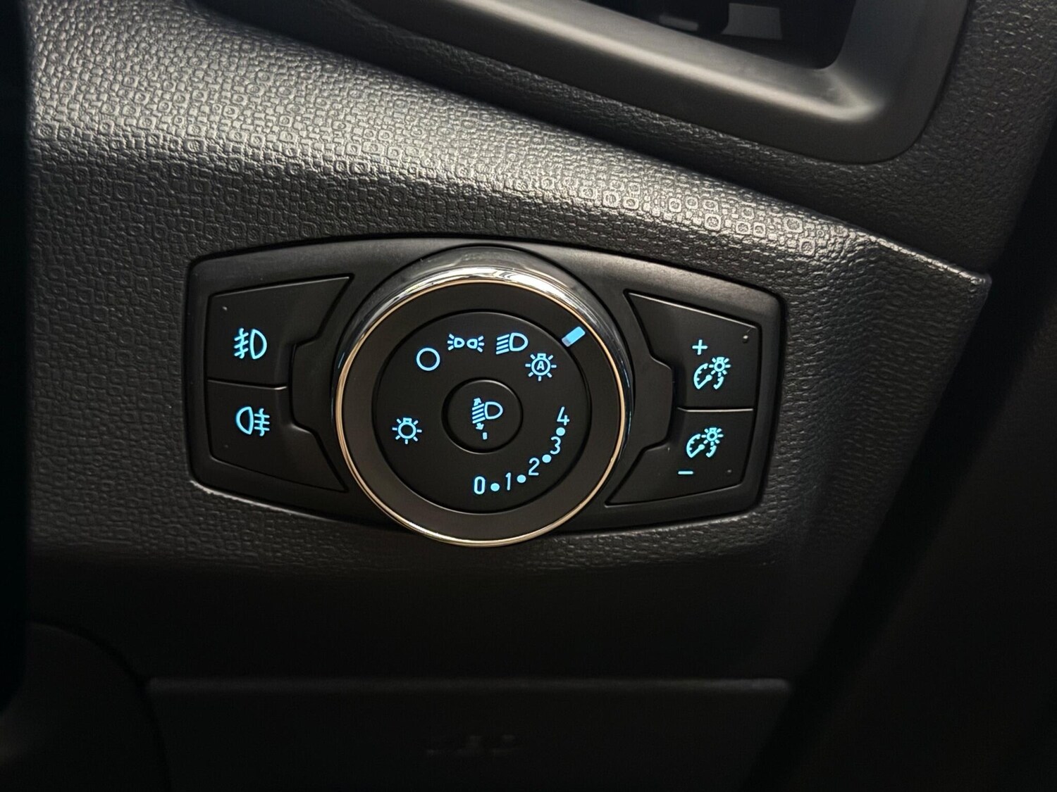 Used Ford Ecosport 2019 for sale - 76468796: Photo 23