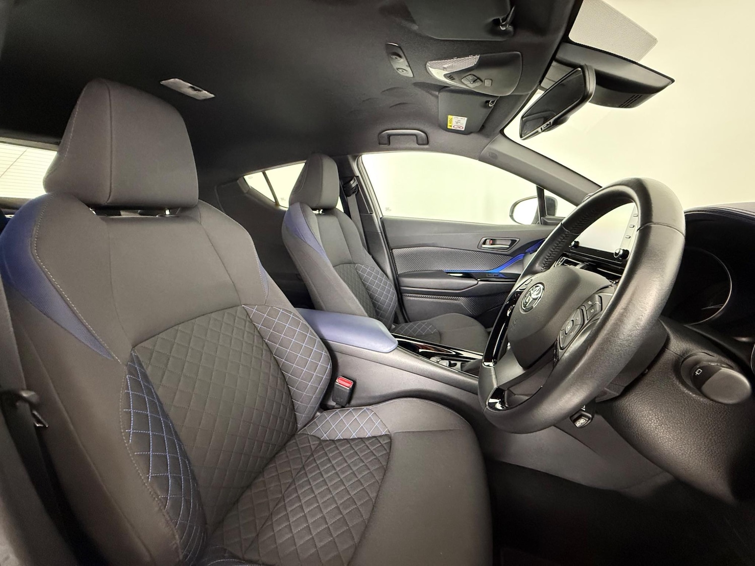 Used Toyota C-HR 2020 for sale - 77243873: Photo 10