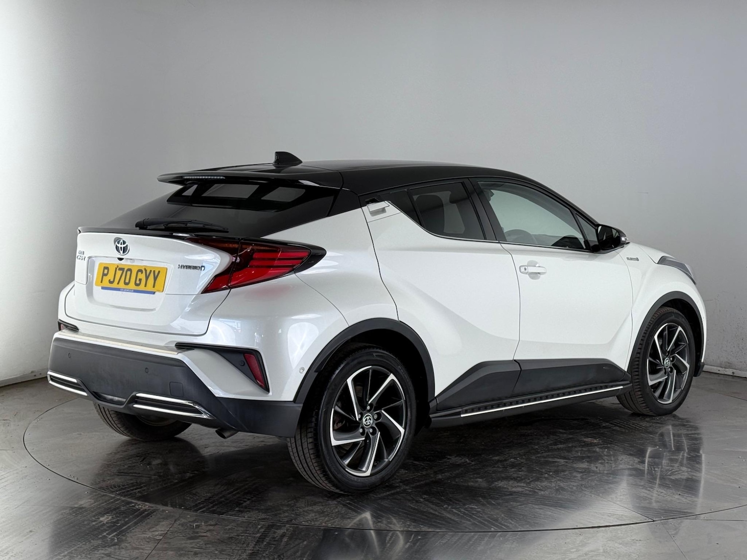 Used Toyota C-HR 2020 for sale - 77243873: Photo 4