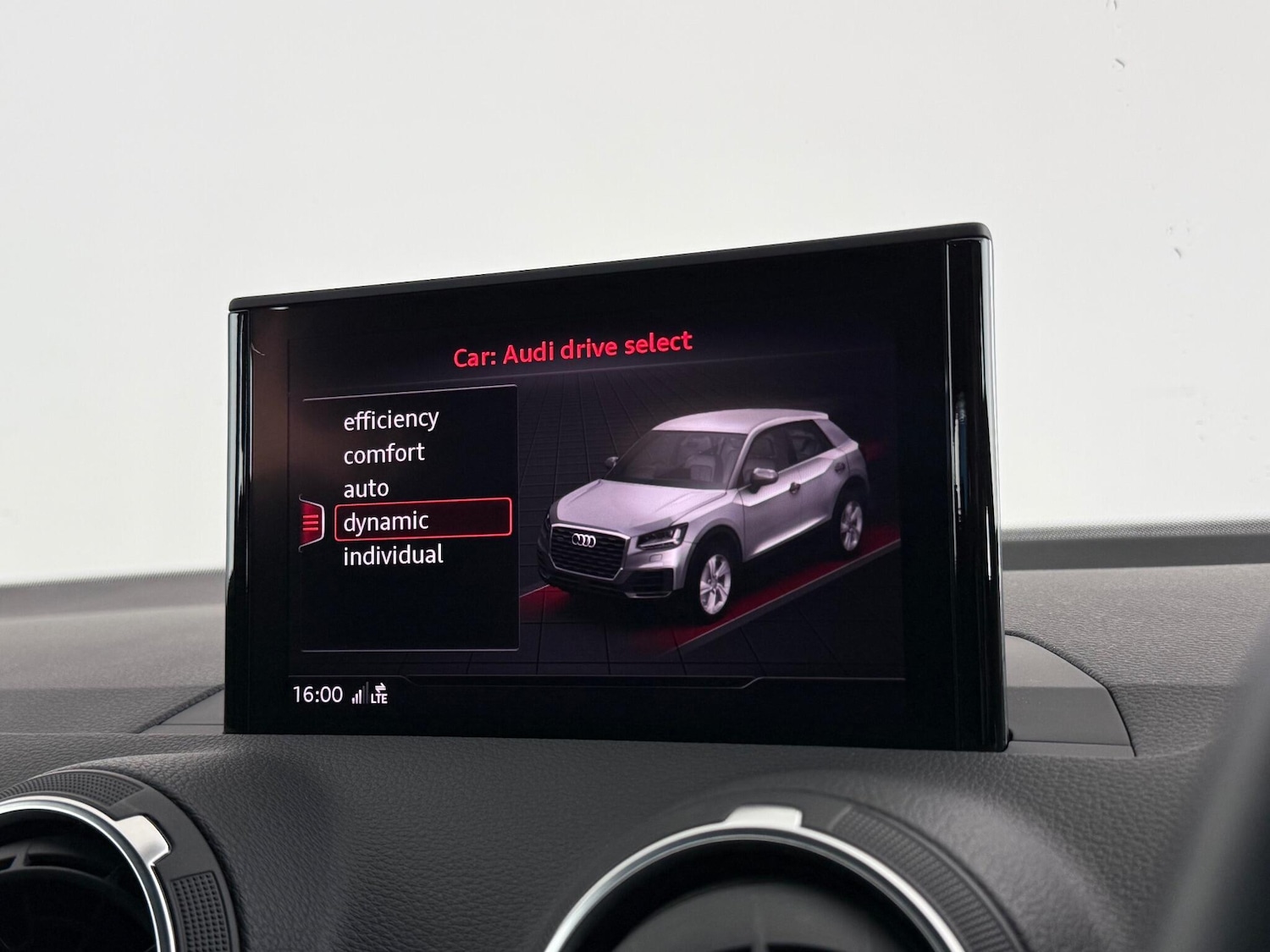 Used Audi Q2 2018 for sale - 77180913: Photo 23