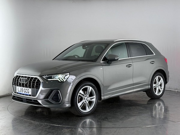 Used Audi Q3 2019 for sale - 76047876: Photo 3