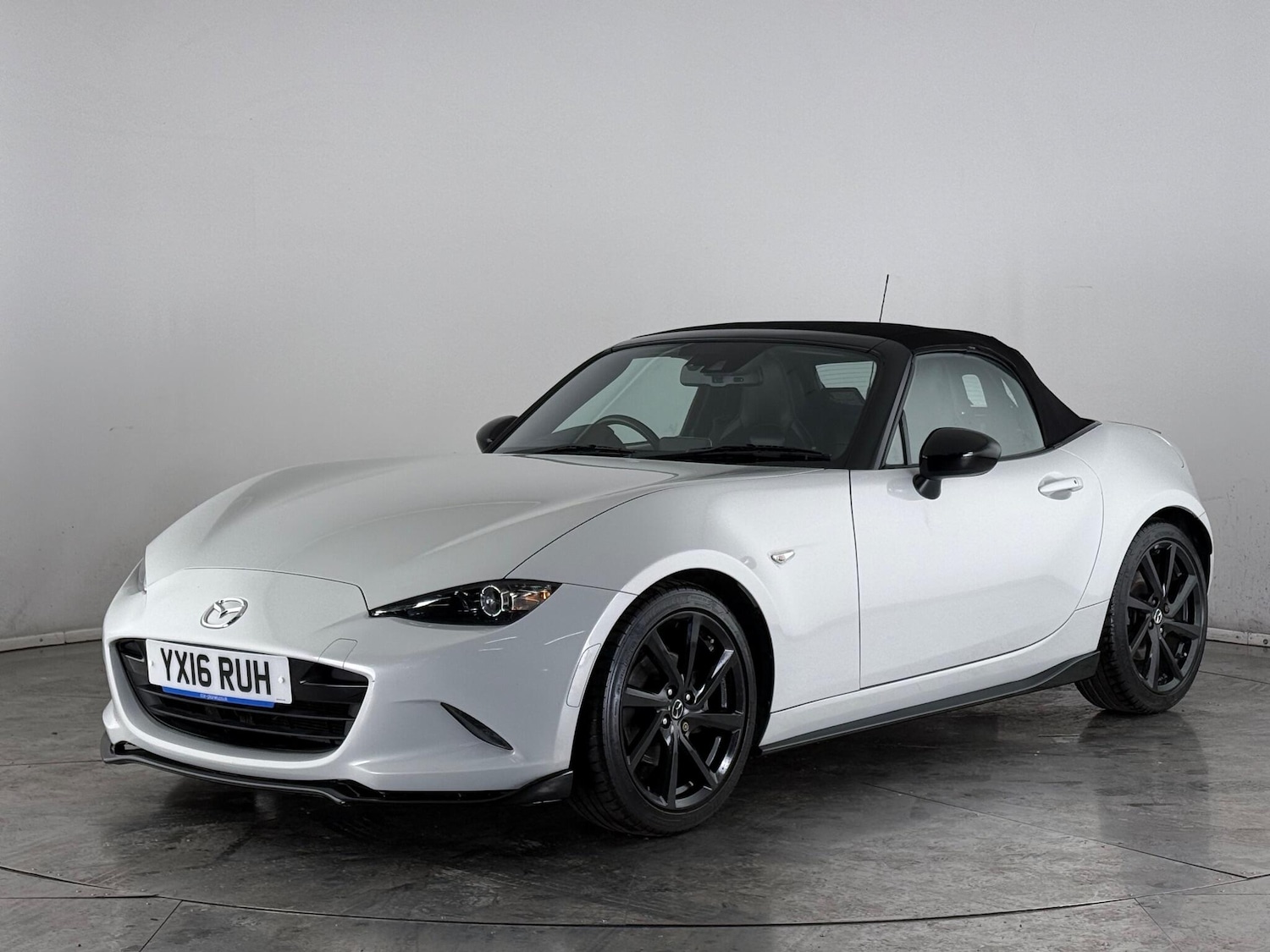 Used Mazda MX-5 2016 for sale - 77180850: Photo 6