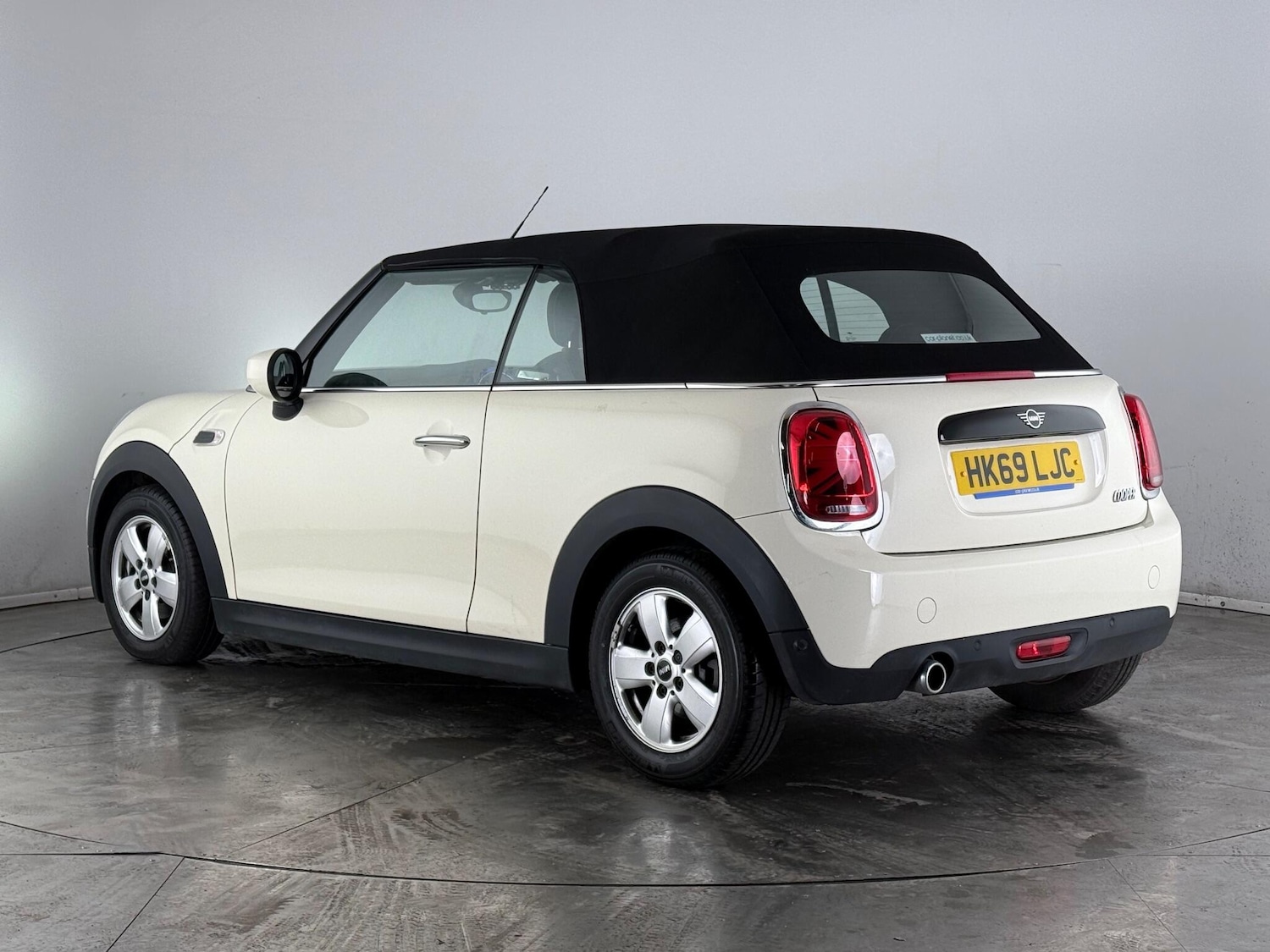Used MINI Convertible 2020 for sale - 77222672: Photo 11