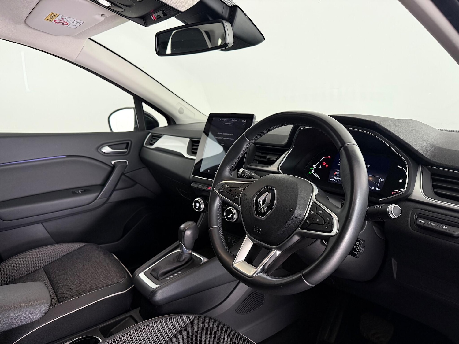 Used Renault Captur 2020 for sale - 76468416: Photo 15