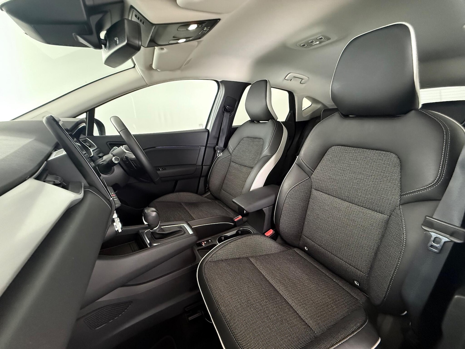 Used Renault Captur 2020 for sale - 76468416: Photo 18