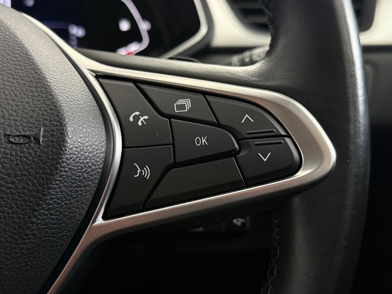 Used Renault Captur 2020 for sale - 76468416: Photo 23