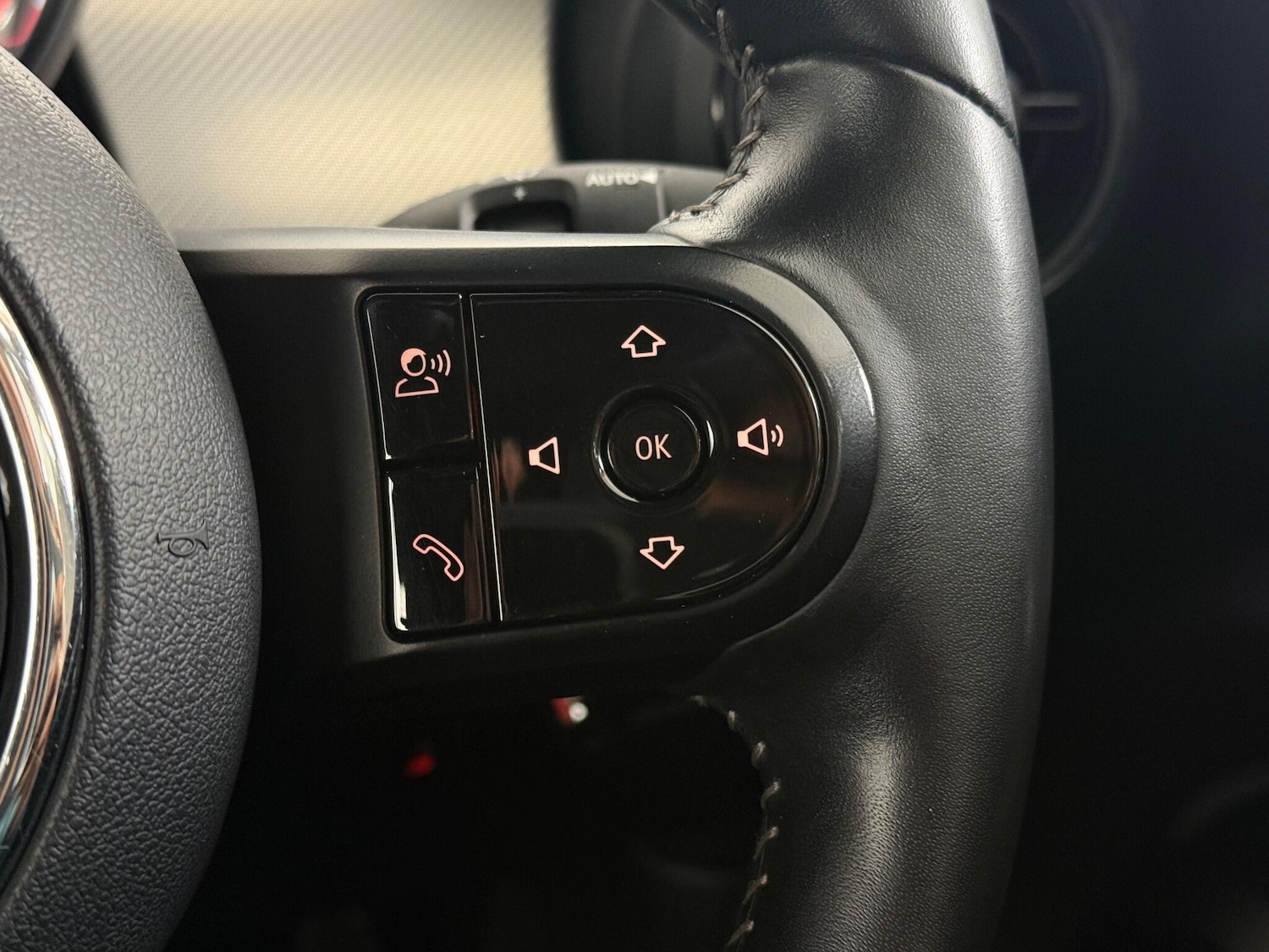 Used MINI Convertible 2021 for sale - 76714306: Photo 25