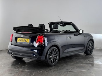 Used MINI Convertible 2021 for sale - 76714306: Photo