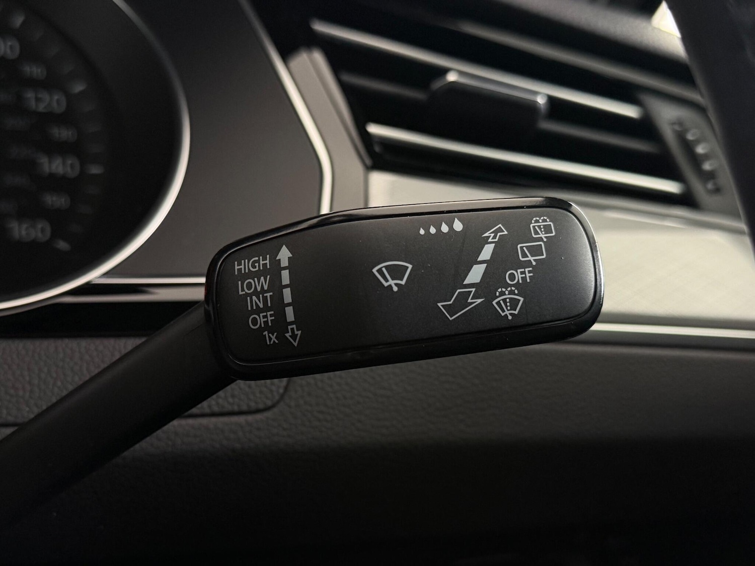 Used Volkswagen Passat 2022 for sale - 77221819: Photo 20