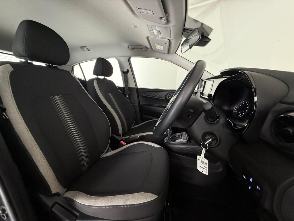 Used Hyundai i10 2023 for sale - 76323526: Photo 15