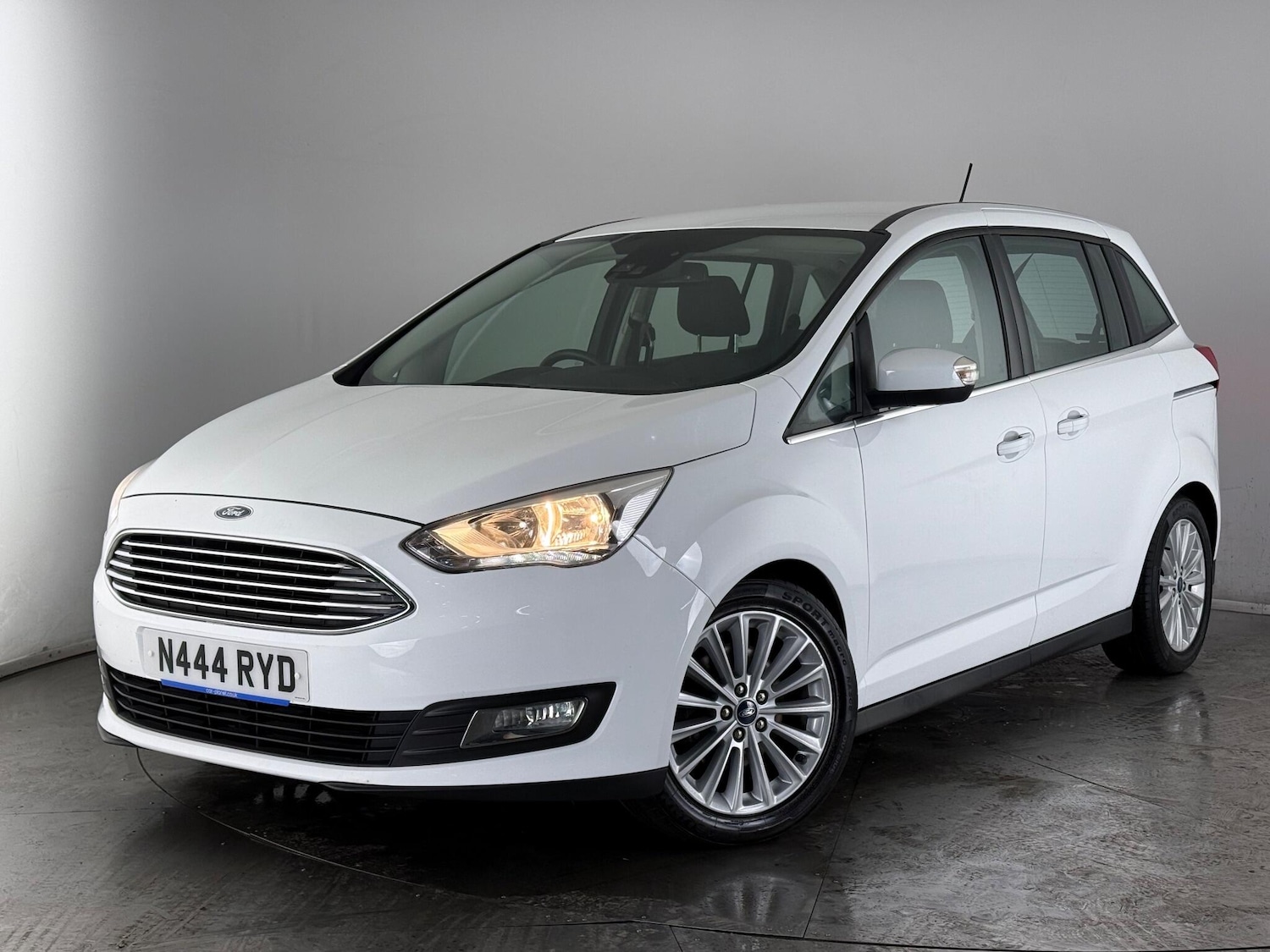 Used Ford Grand C-Max 2018 for sale - 77246158: Photo 38