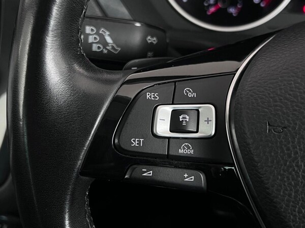 Used Volkswagen Tiguan 2018 for sale - 75062436: Photo 22