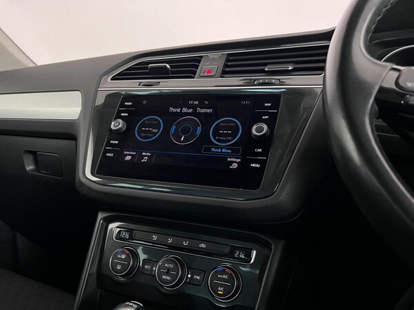 Used Volkswagen Tiguan 2018 for sale - 75062436: Photo 49
