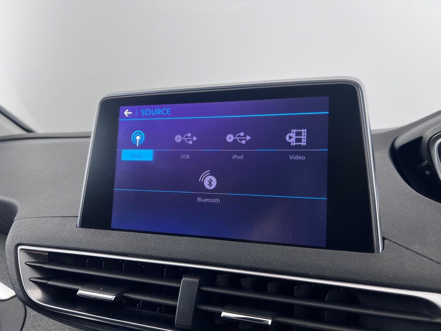 Used Peugeot 5008 2018 for sale - 77243756: Photo 25