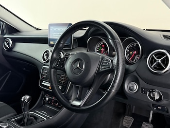 Used Mercedes-Benz GLA 2018 for sale - 79189187: Photo