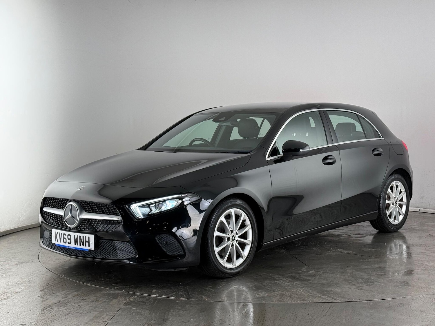 Used Mercedes-Benz A-Class 2019 for sale - 77180959: Photo 3