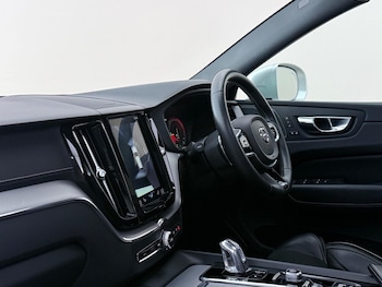 Used Volvo XC60 2019 for sale - 78947660: Photo