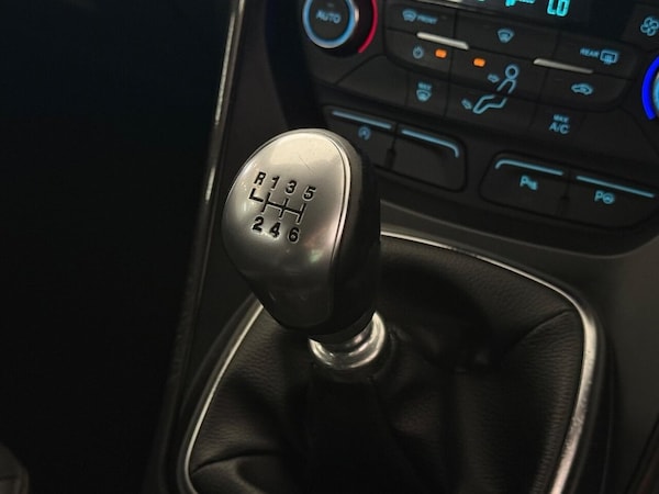 Used Ford Kuga 2017 for sale - 75992615: Photo 39