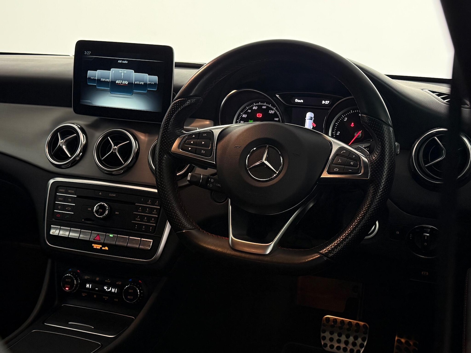 Used Mercedes-Benz GLA 2017 for sale - 77181304: Photo 17