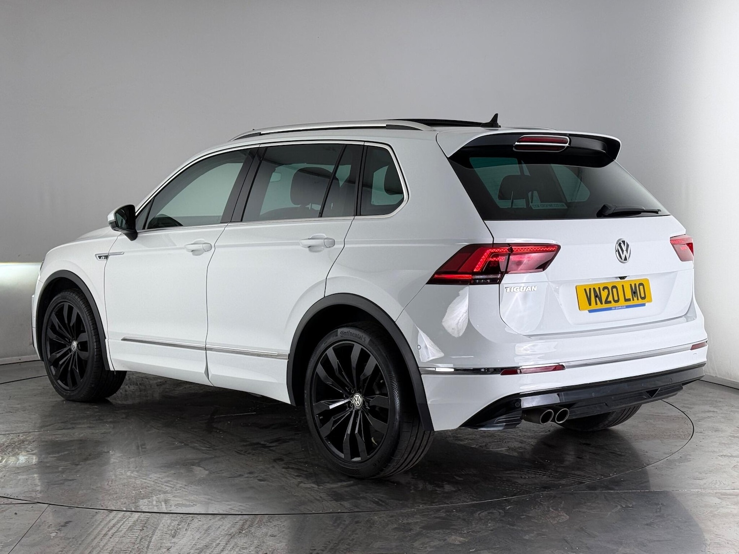 Used Volkswagen Tiguan 2020 for sale - 77217192: Photo 3
