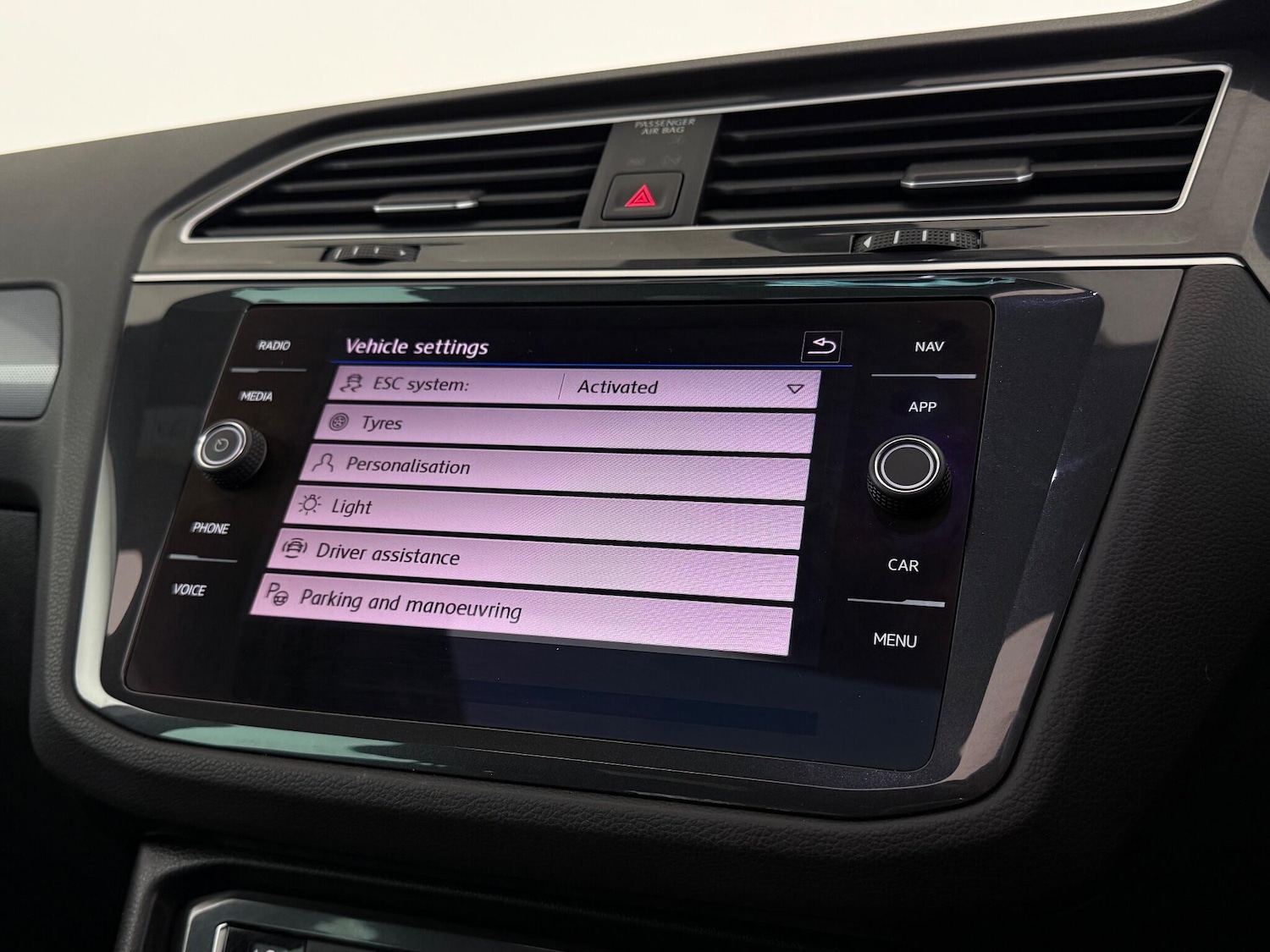 Used Volkswagen Tiguan 2020 for sale - 77217192: Photo 30