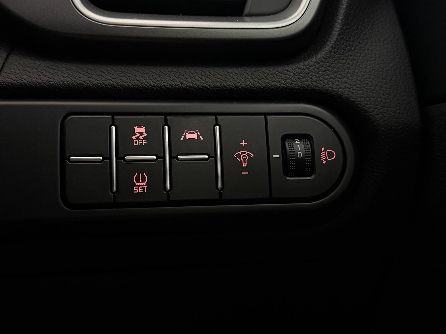 Used Kia XCeed 2020 for sale - 77181057: Photo 30