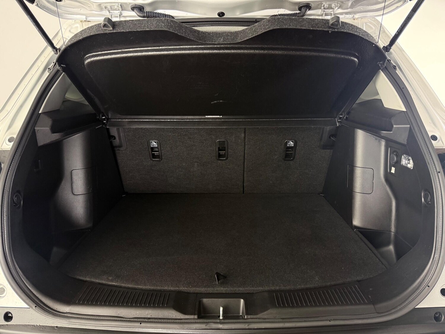 Used Suzuki SX4 S-Cross 2023 for sale - 77180789: Photo 8