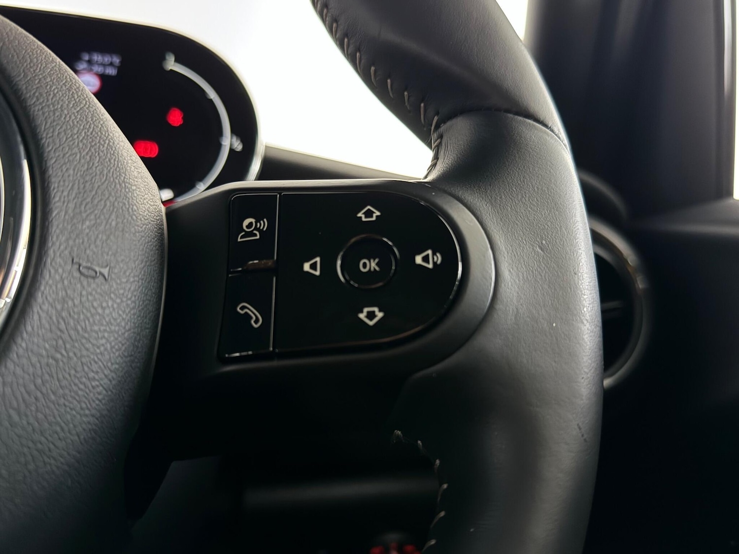 Used MINI Hatch 2023 for sale - 76468188: Photo 24