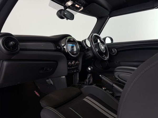 Used MINI Convertible 2019 for sale - 76203103: Photo 20