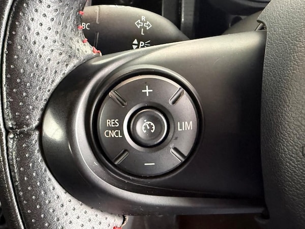 Used MINI Convertible 2019 for sale - 76203103: Photo 24