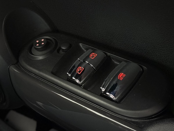 Used MINI Convertible 2019 for sale - 76203103: Photo 29