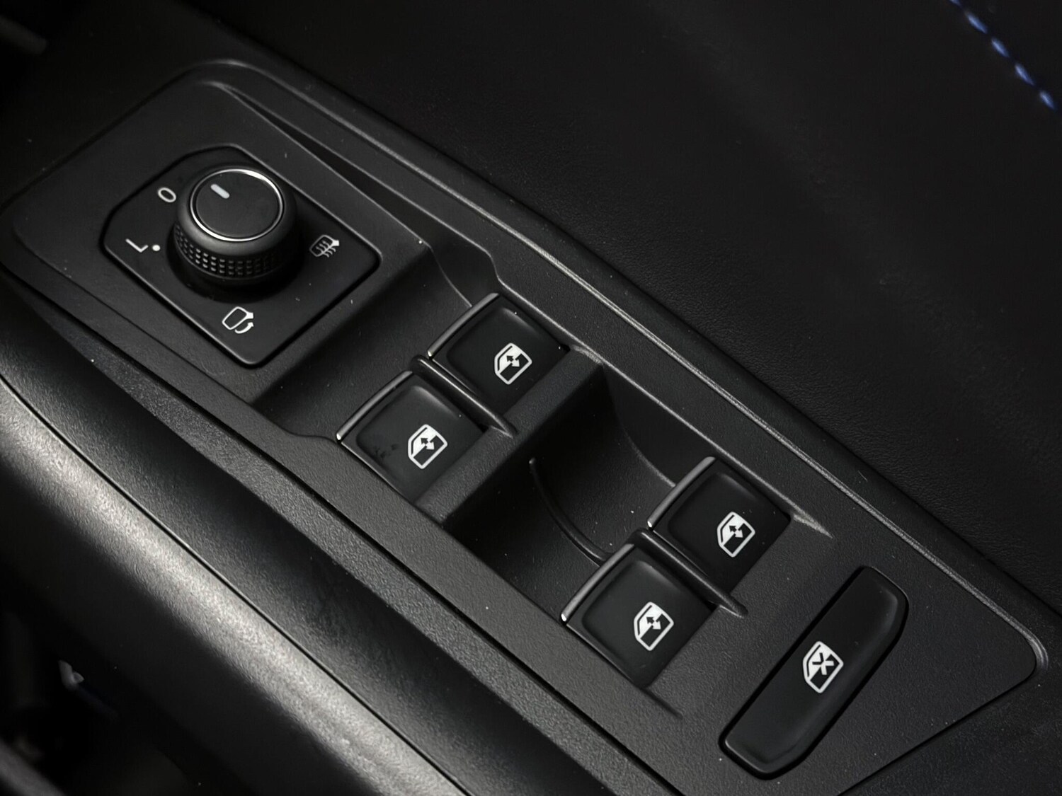 Used Volkswagen T-Roc 2022 for sale - 76620496: Photo 29