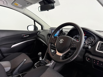 Used Suzuki SX4 S-Cross 2023 for sale - 79521663: Photo